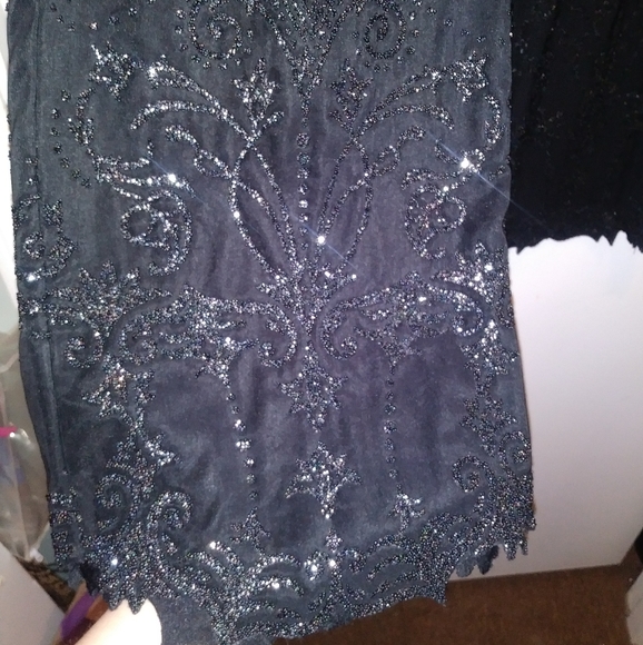 CDC Sig. Collection | Stunning Beaded pants - Picture 6 of 8